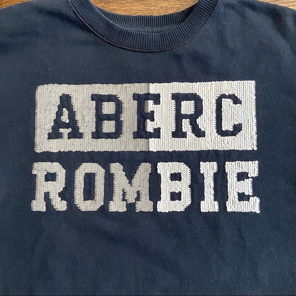 Flip Sequin Pullover - Picture 2 of 12